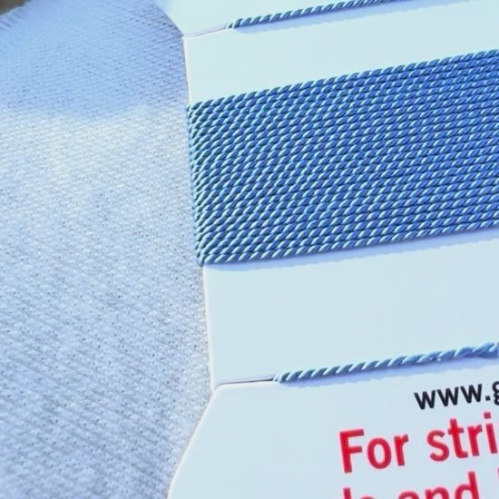 Griffin natural silk bead cord size 4 blue with attached twisted needle 2 meter card
