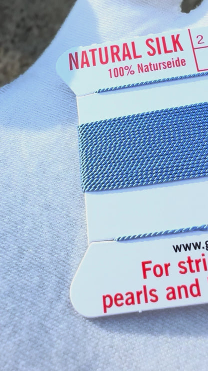Griffin natural silk bead cord size 4 blue with attached twisted needle 2 meter card