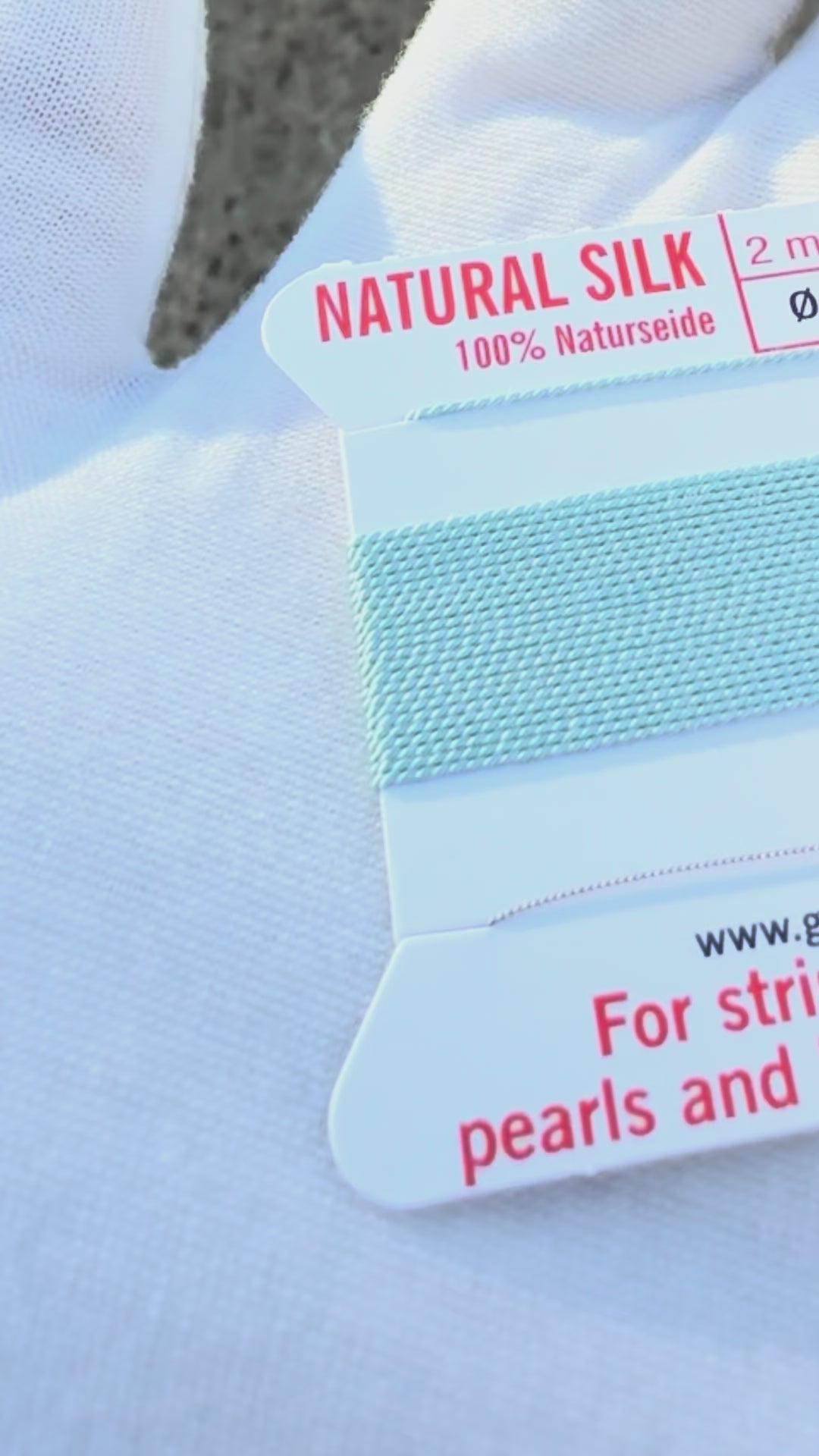 Griffin natural silk bead cord size 4 turquoise with attached twisted needle 2 meter card