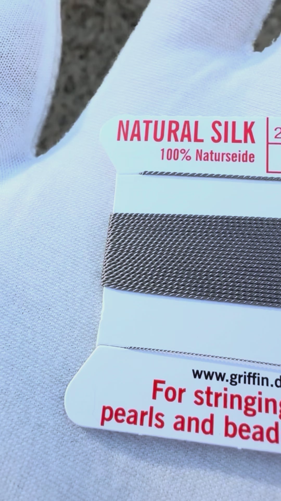 Griffin natural silk bead cord size 4 grey with attached twisted needle 2 meter card