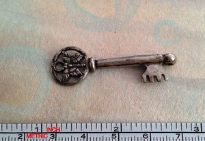 Green Girl Studios-13x43mm Pewter Connector-Butterfly Key