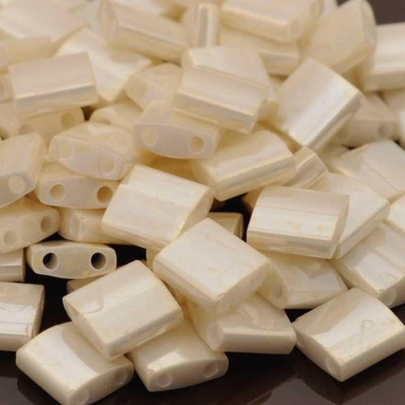 Seed Beads-5mm Tila-592 Antique Ivory Pearl Ceylon-Miyuki-7 Grams